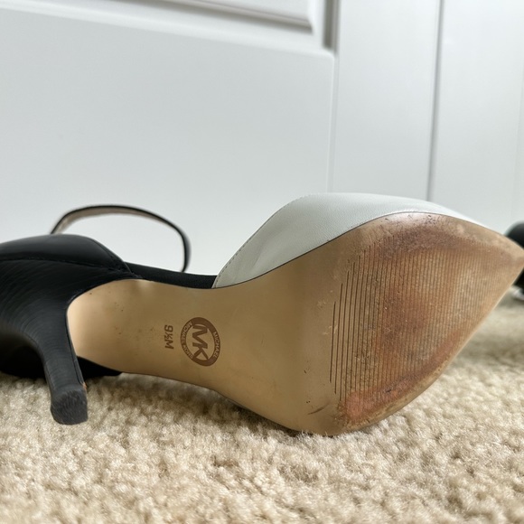 9 1/2 Michael Kors ankle strap heels - Picture 5 of 8